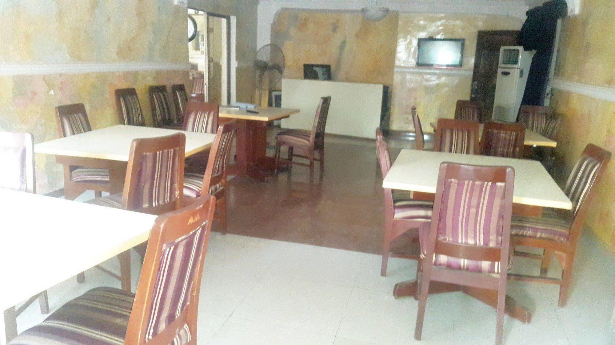 Maria Suites Lagos Exteriör bild